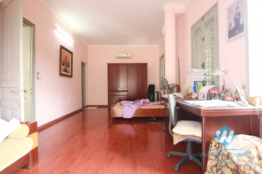 Spacious villa with 500 sqm living space for rent in Tay Ho, Hanoi